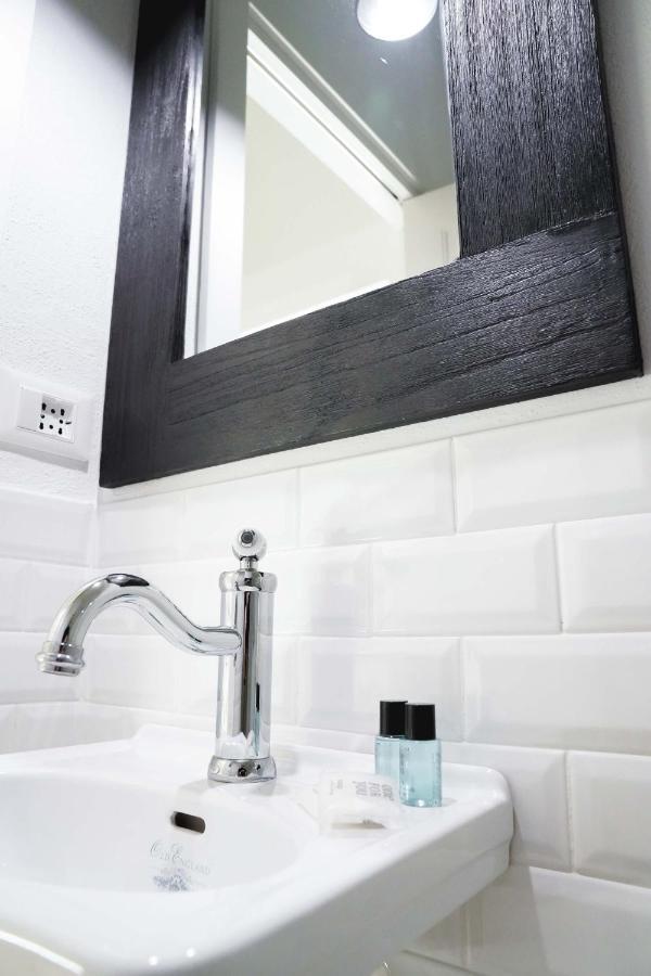 Art Apartment Black & White Suite Florenţa Exterior foto