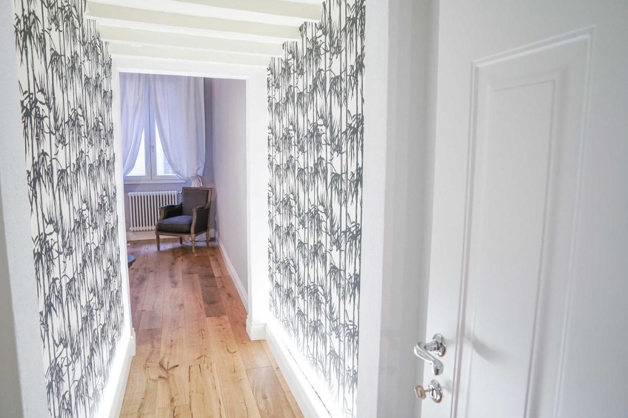 Art Apartment Black & White Suite Florenţa Exterior foto