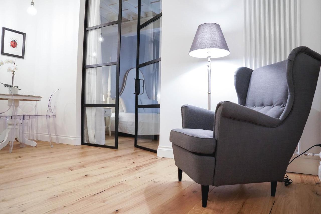 Art Apartment Black & White Suite Florenţa Exterior foto