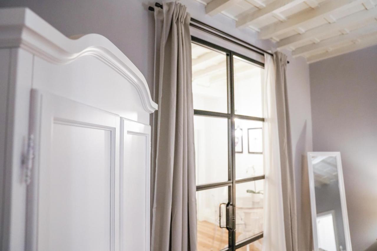 Art Apartment Black & White Suite Florenţa Exterior foto